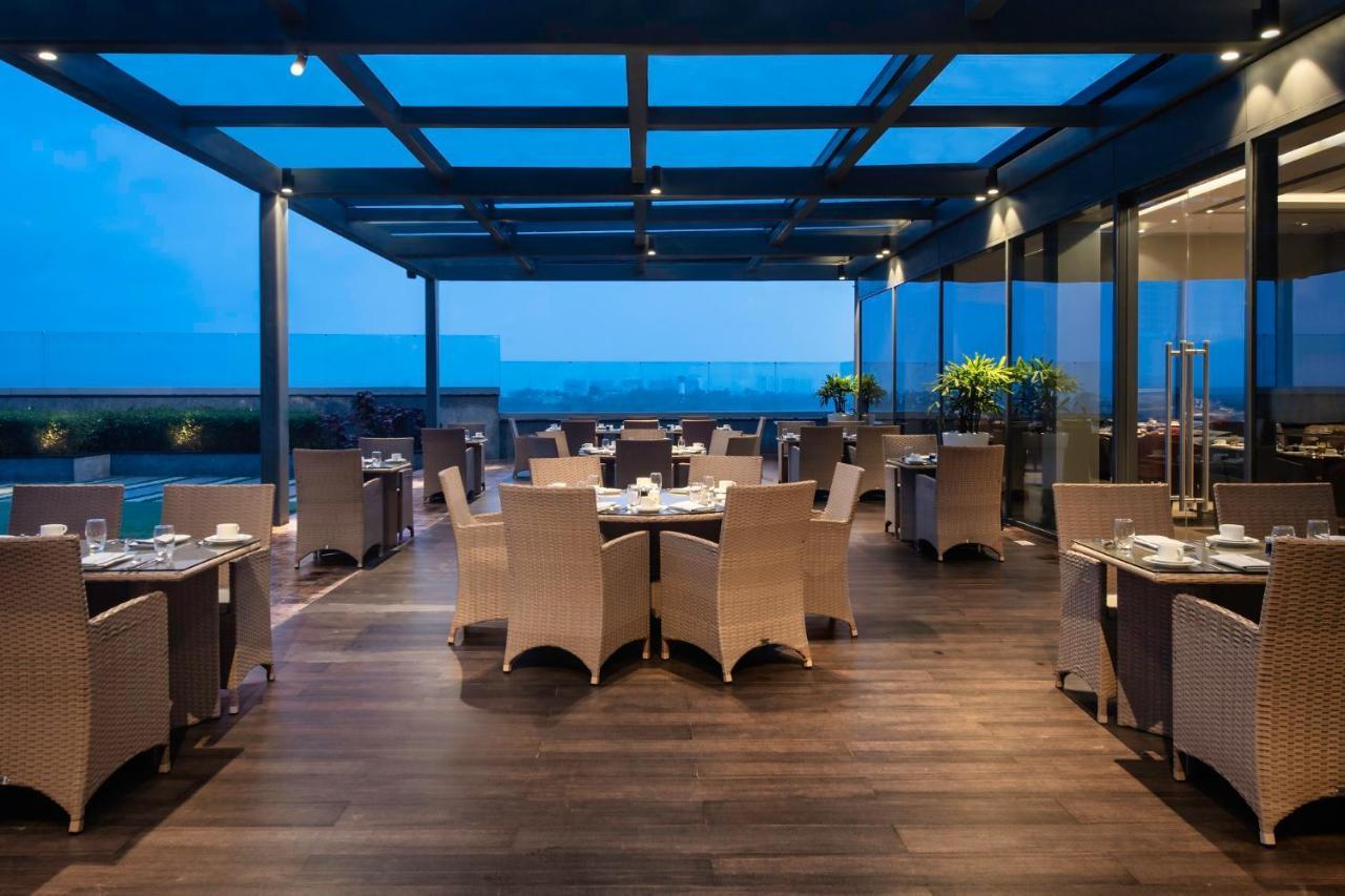 होटल Vivanta Dn Square Bhubaneswar